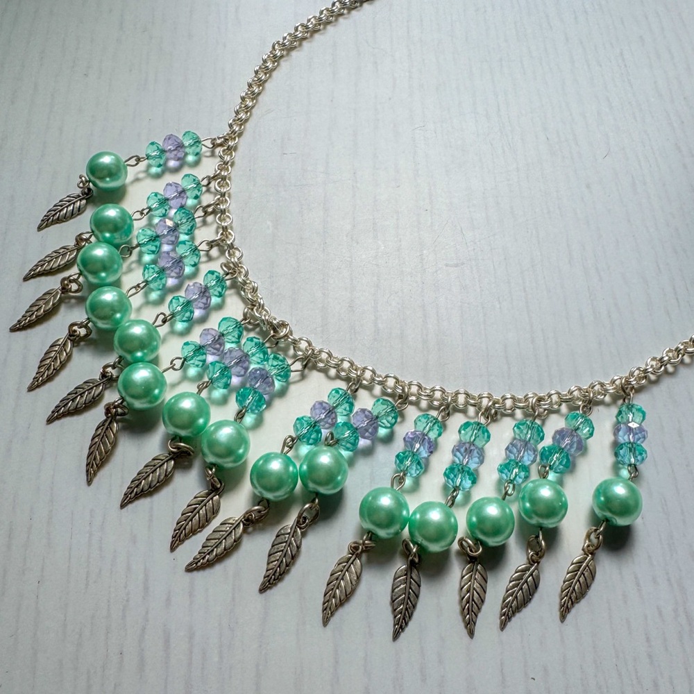 Boho Feather Silver and Green Beaded Choker Necklace - Picture 5 of 5